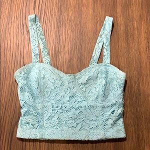 Lace crop top/bandeau